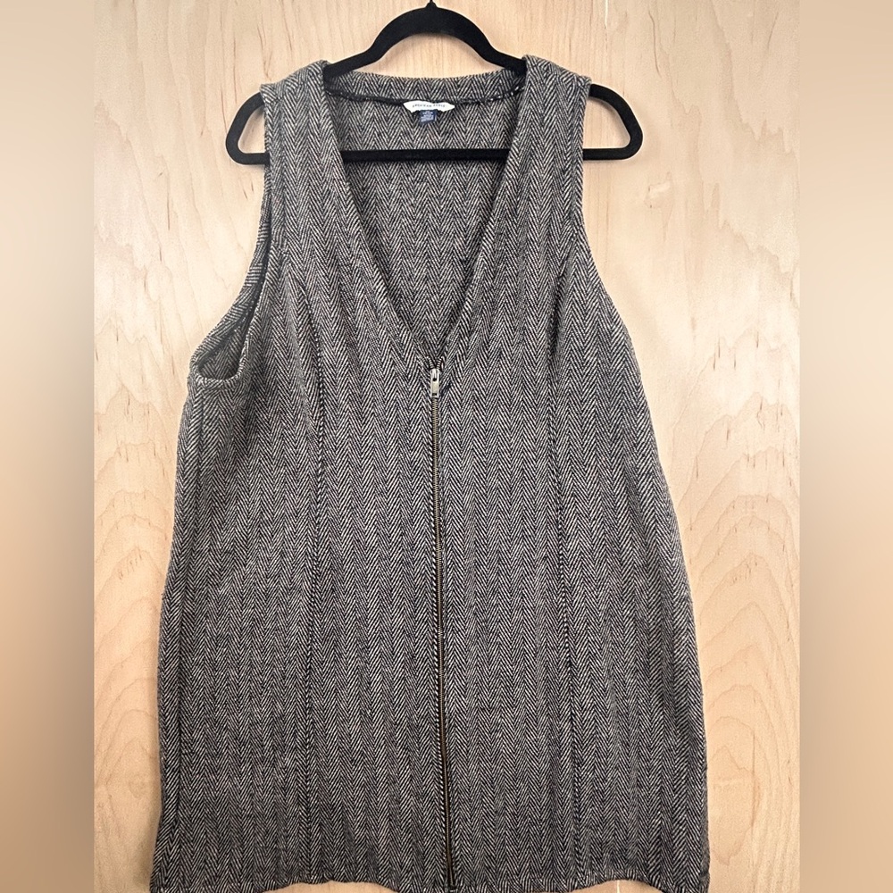 American Eagle Outfitters Black and White Herringbone Vest dress‎